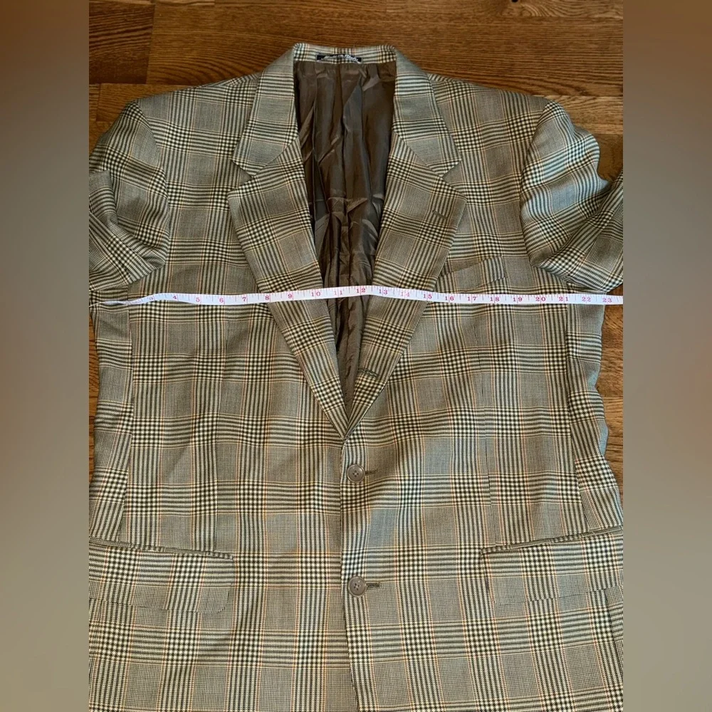 Valentino. Men’s Wool Checked Blazer. 42L.